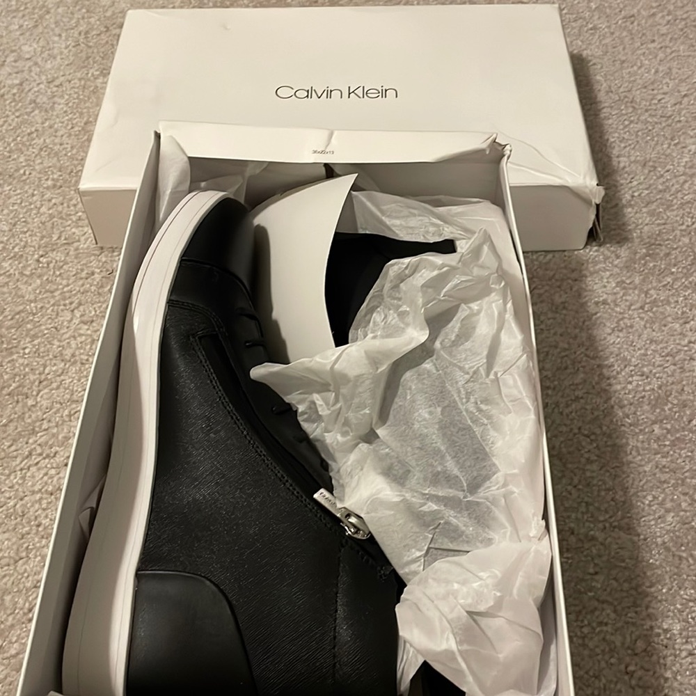 Calvin Klein Berke Saffiano